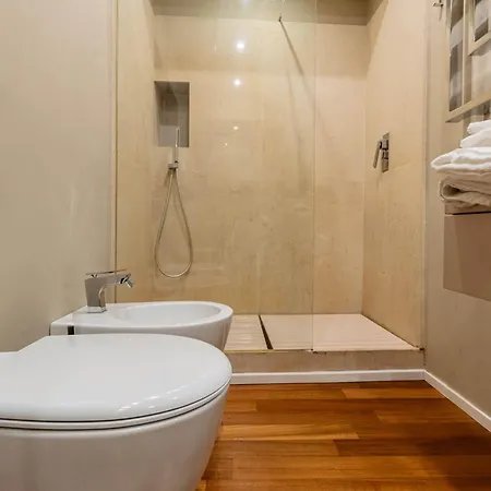 Apartman Homeby, Casa Canonica Charming In Arco Della Pace *